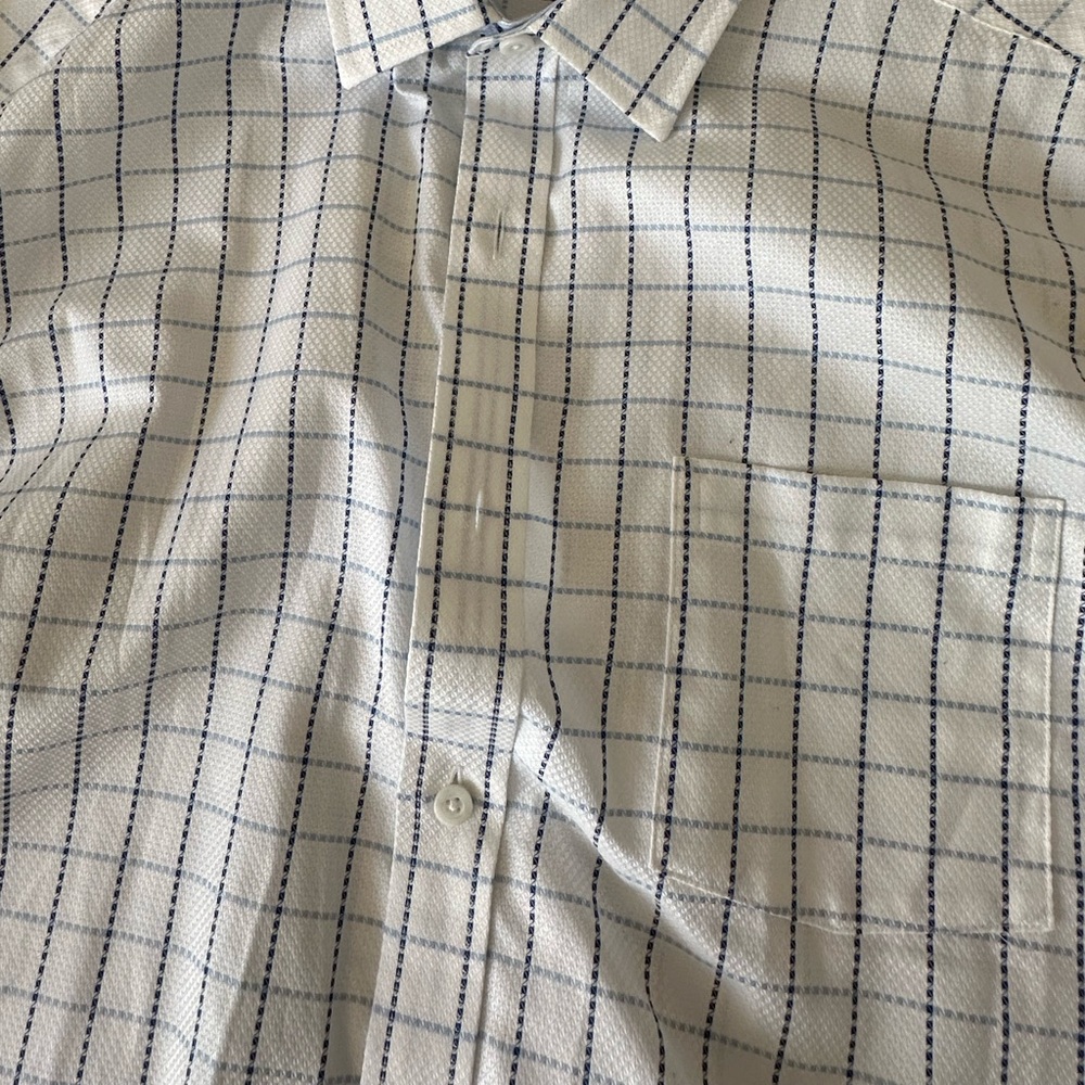 XL Johnson Murphy white and blue causal shirt.